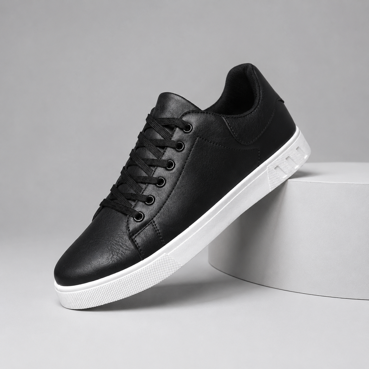 Men’s Lace-Up Casual Sneakers